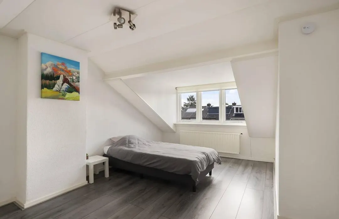 Apeldoorn- ruime eengezinswoning met 5 slaapkamers-1